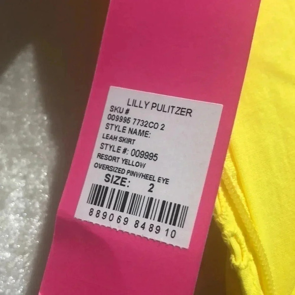 Lilly Pulitzer Leah skirt Resort Yellow oversized pinwheel eyelet Sz 2 New with - Picture 7 of 10